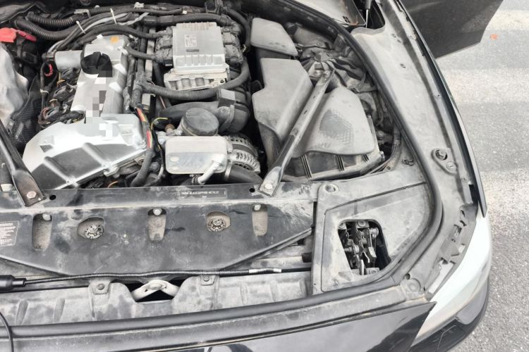 Used BMW 5 Series 2012 523Li Leading Model Engine Bay Left