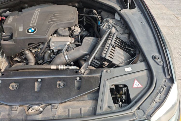 Used BMW 5 Series 2012 520i Elegant Edition Engine Bay Left