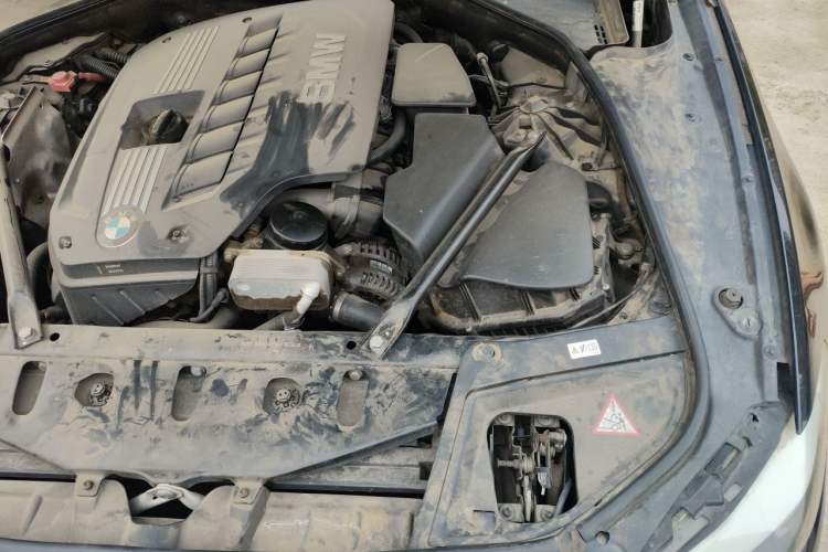Used BMW 5 Series 2012 523Li Leading Model Engine Bay Left