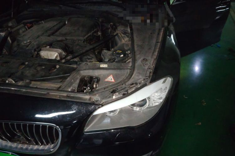 Used BMW 5 Series 2012 535Li Leading Model Engine Bay Left