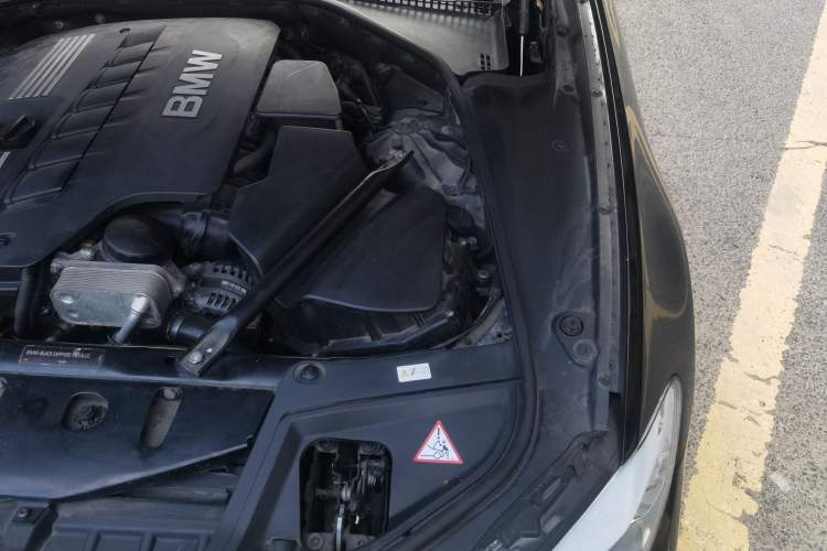 Used BMW 5 Series 2012 523Li Leading Model Engine Bay Left