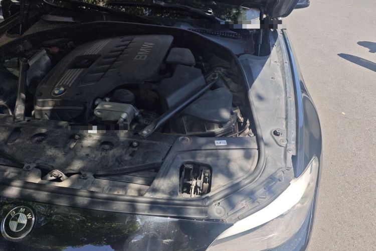 Used BMW 5 Series 2012 520Li Elegant Edition Engine Bay Left