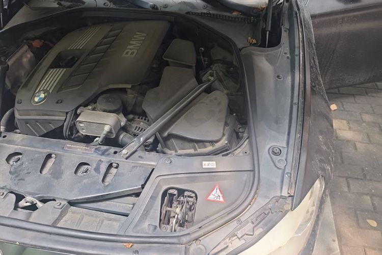 Used BMW 5 Series 2012 523Li Luxury Model Engine Bay Left