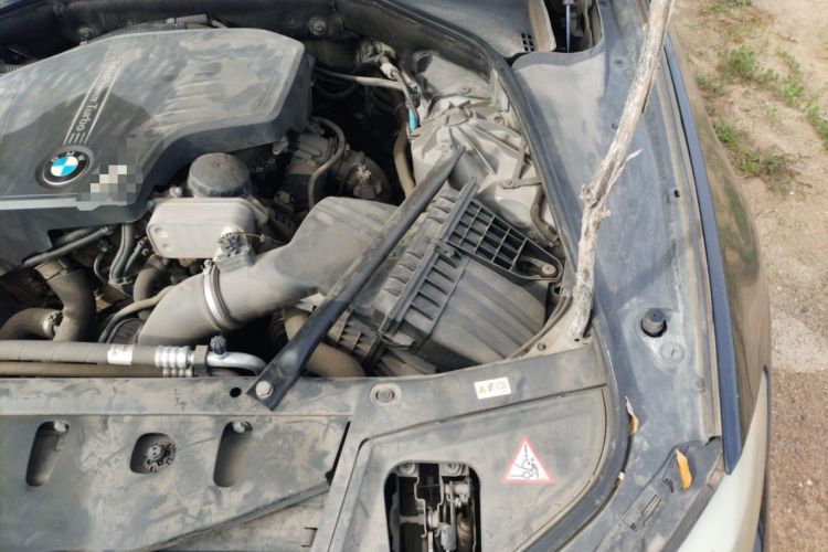 Used BMW 5 Series 2012 520i Elegant Edition Engine Bay Left