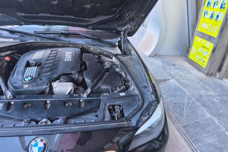 Used BMW 5 Series 2012 530Li Leading Model Engine Bay Left