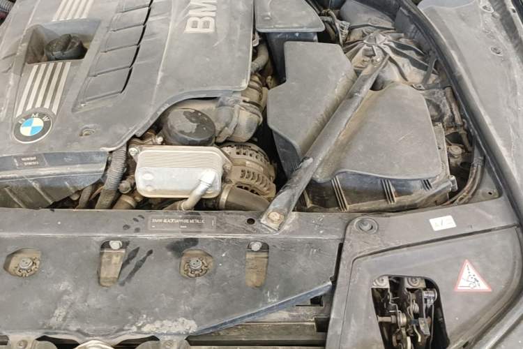 Used BMW 5 Series 2012 530Li Leading Model Engine Bay Left