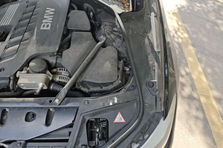Used BMW 5 Series 2012 523Li Leading Model Engine Bay Left