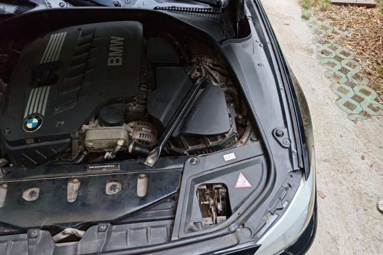 Used BMW 5 Series 2012 523Li Luxury Model Engine Bay Left