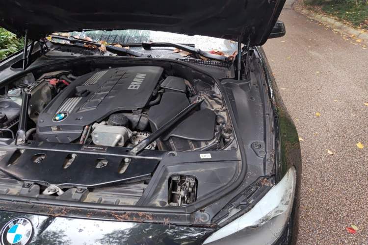 Used BMW 5 Series 2012 523Li Luxury Model Engine Bay Left