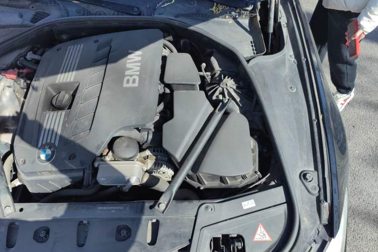 Used BMW 5 Series 2012 523Li Luxury Model Engine Bay Left