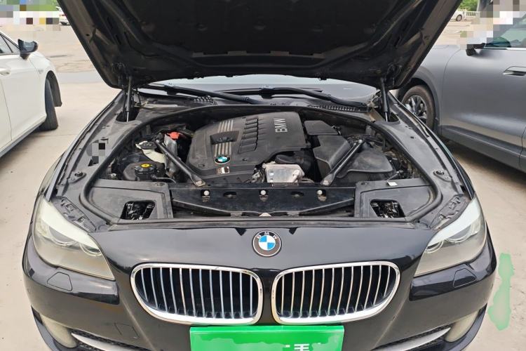 Used BMW 5 Series 2012 520Li Elegant Edition Engine Bay