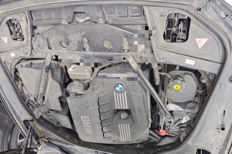 Used BMW 5 Series 2012 520Li Elegant Edition Engine Bay