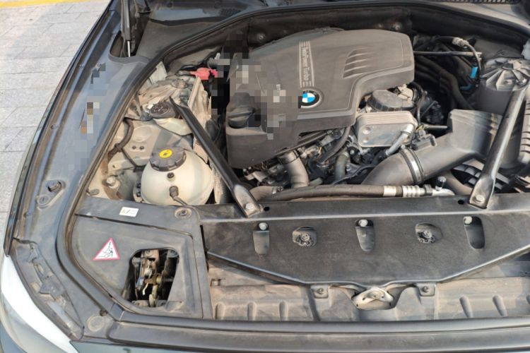 Used BMW 5 Series 2012 520i Elegant Edition Engine Bay Right
