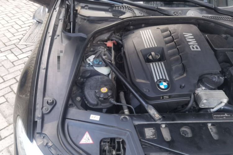Used BMW 5 Series 2012 523Li Leading Model Engine Bay Right