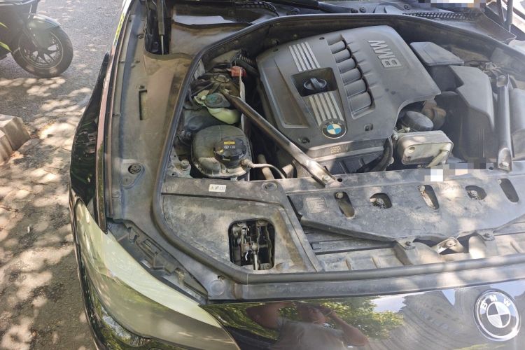 Used BMW 5 Series 2012 520Li Elegant Edition Engine Bay Right