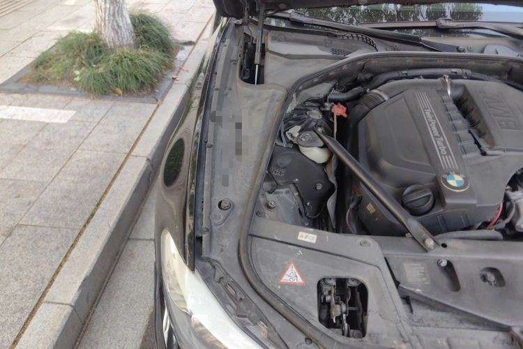 Used BMW 5 Series 2012 535Li Luxury Model Engine Bay Right