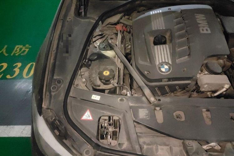 Used BMW 5 Series 2012 523Li Luxury Model Engine Bay Right
