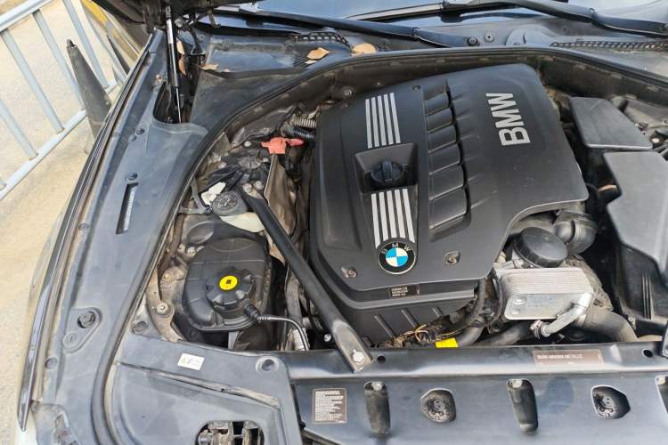Used BMW 5 Series 2012 523Li Luxury Model Engine Bay Right