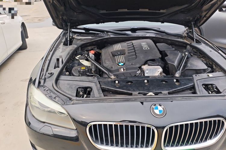Used BMW 5 Series 2012 520Li Elegant Edition Engine Bay Right