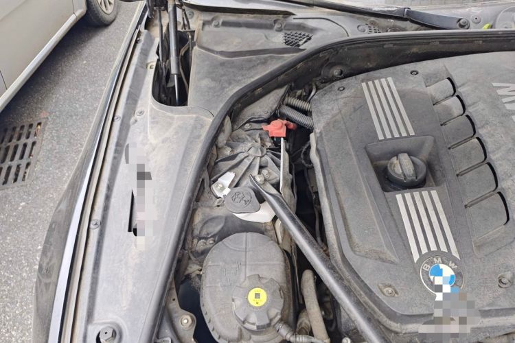 Used BMW 5 Series 2012 520Li Elegant Edition Engine Bay Right