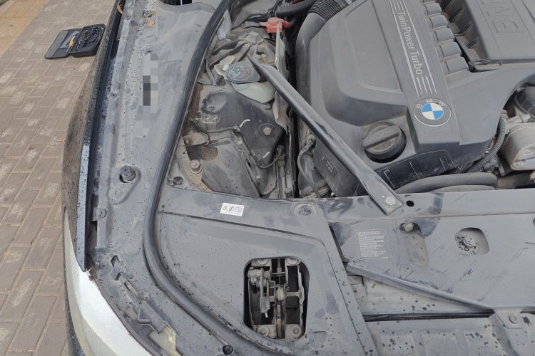 Used BMW 5 Series 2012 535Li Executive Edition Engine Bay Right