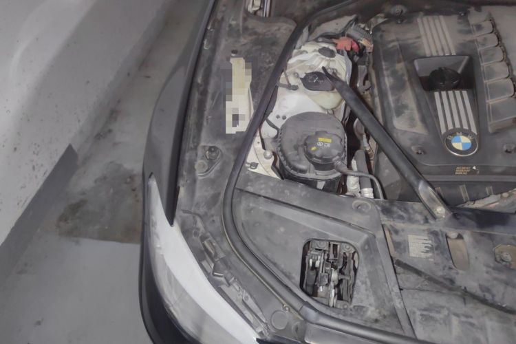 Used BMW 5 Series 2012 523Li Luxury Model Engine Bay Right