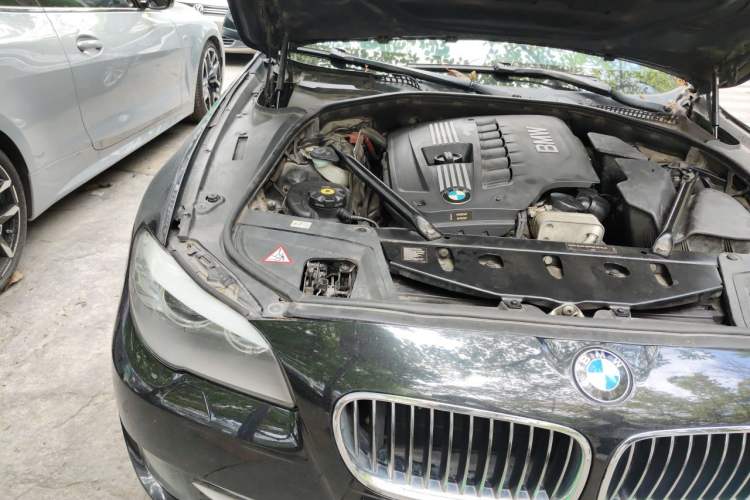 Used BMW 5 Series 2012 523Li Luxury Model Engine Bay Right