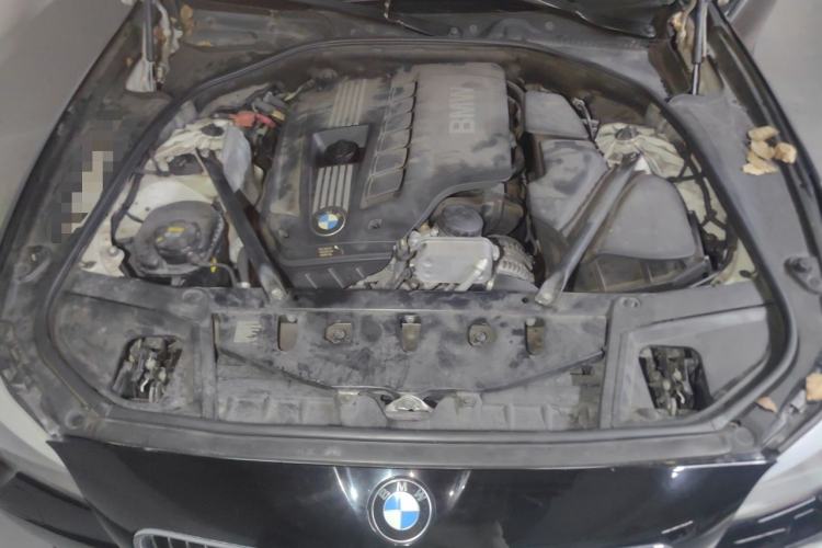 Used BMW 5 Series 2012 523Li Luxury Model Engine Bay