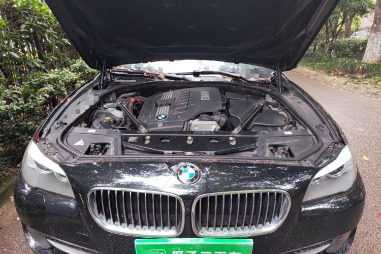 Used BMW 5 Series 2012 523Li Luxury Model Engine Bay