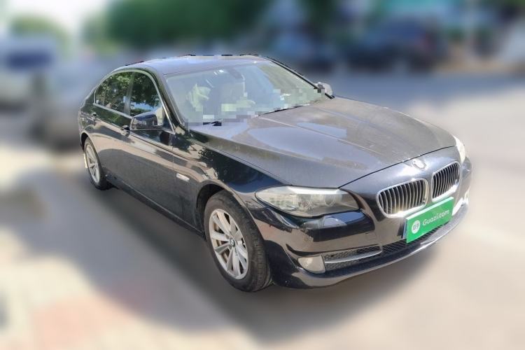 Used BMW 5 Series 2012 520Li Elegant Edition Front Right 45 Deg