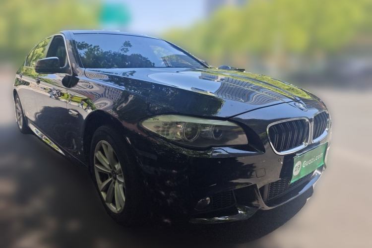 Used BMW 5 Series 2012 520Li Elegant Edition Front Right 45 Deg