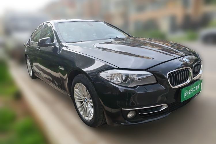 Used BMW 5 Series 2012 520i Elegant Edition Front Right 45 Deg