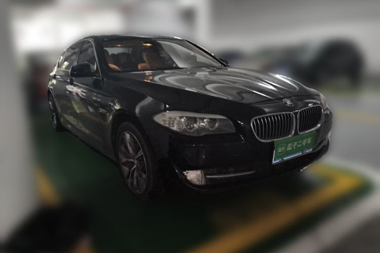 Used BMW 5 Series 2012 520Li Elegant Edition Front Right 45 Deg