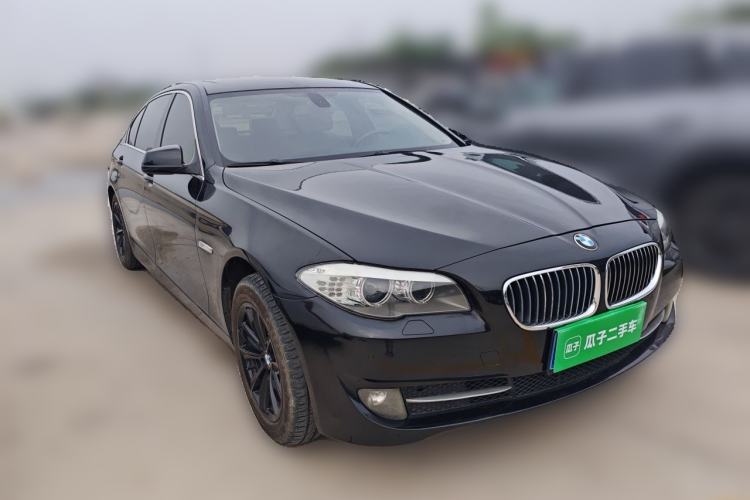 Used BMW 5 Series 2012 520Li Elegant Edition Front Right 45 Deg