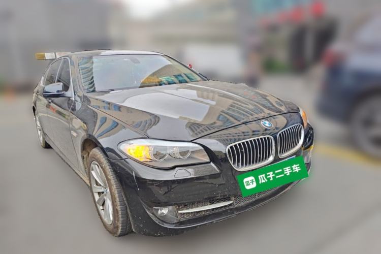 Used BMW 5 Series 2012 520Li Elegant Edition Front Right 45 Deg