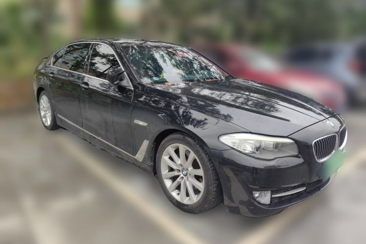 Used BMW 5 Series 2012 530Li Luxury Model Front Right 45 Deg