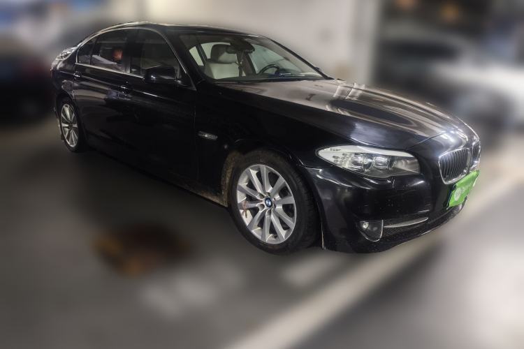 Used BMW 5 Series 2012 530Li Luxury Model Front Right 45 Deg