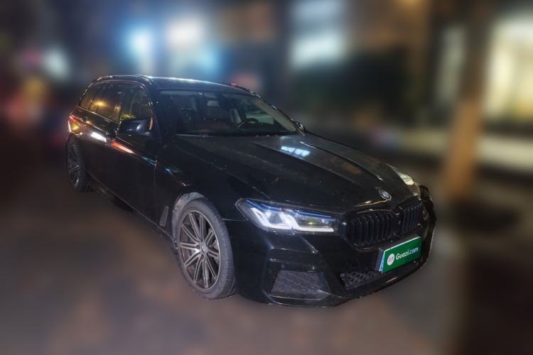 Used BMW 5 Series 2012 530i Sport Touring Front Right 45 Deg