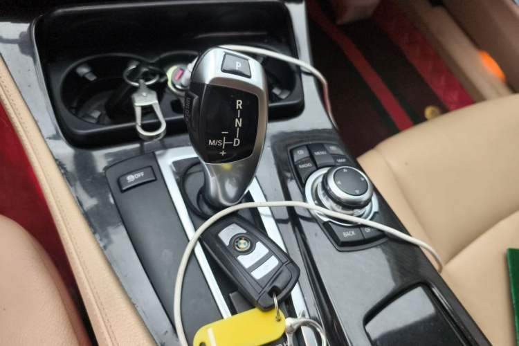 Used BMW 5 Series 2012 523Li Leading Model Gear Lever