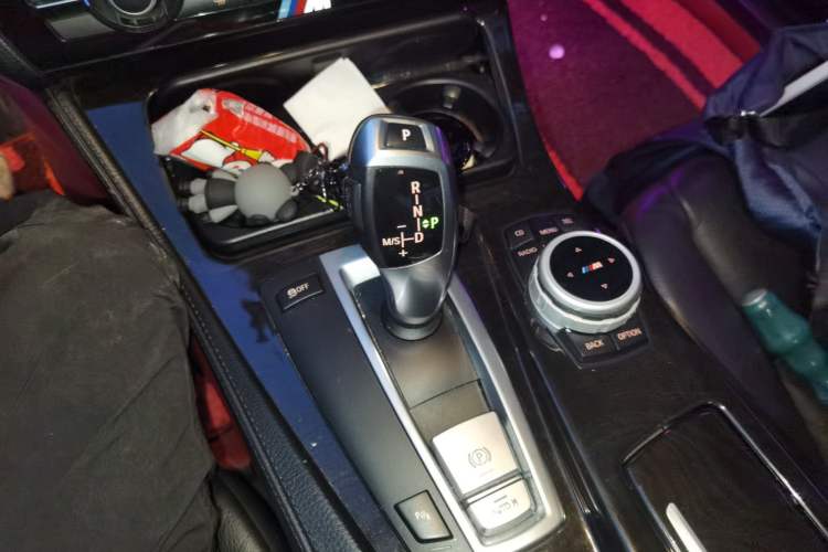 Used BMW 5 Series 2012 523Li Leading Model Gear Lever