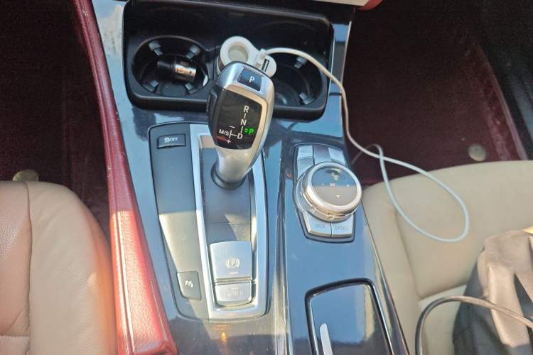 Used BMW 5 Series 2012 520Li Elegant Edition Gear Lever