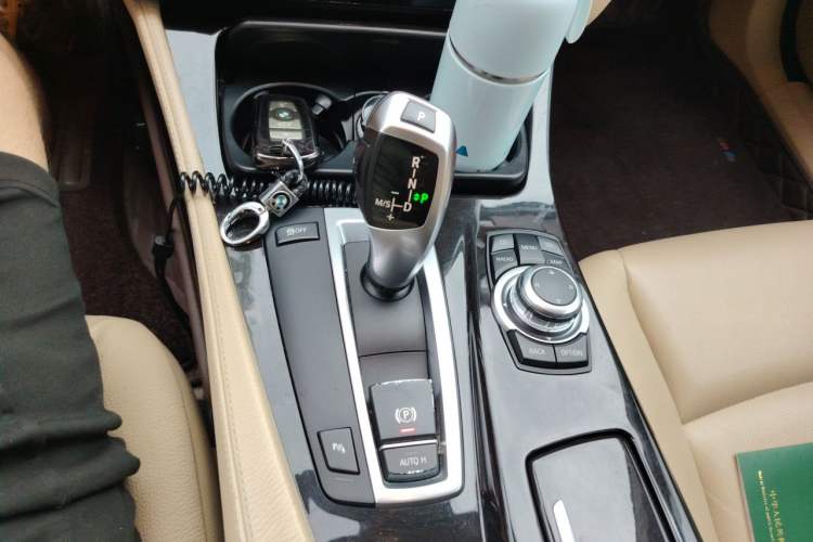 Used BMW 5 Series 2012 523Li Luxury Model Gear Lever