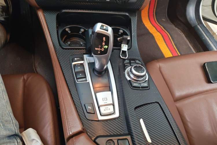 Used BMW 5 Series 2012 520i Elegant Edition Gear Lever