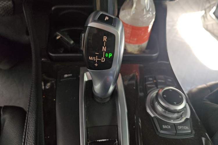 Used BMW 5 Series 2012 523Li Leading Model Gear Lever