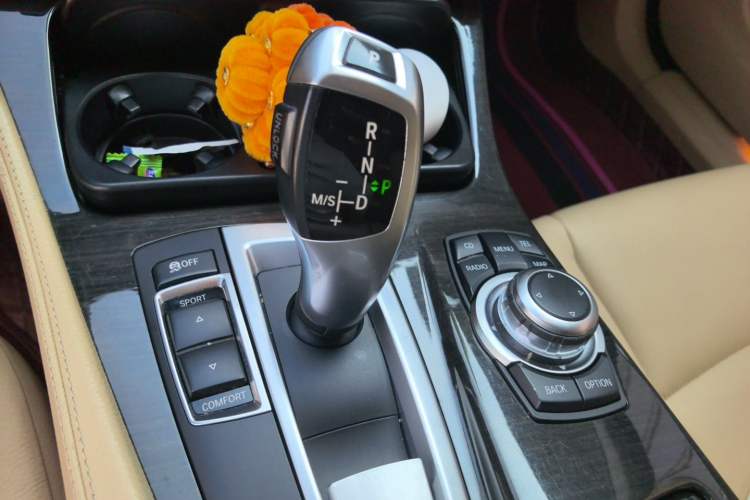 Used BMW 5 Series 2012 530Li Leading Model Gear Lever