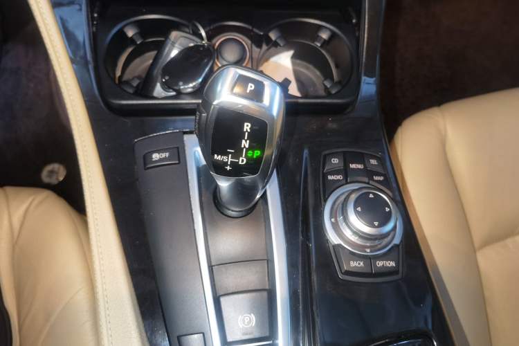 Used BMW 5 Series 2012 523Li Luxury Model Gear Lever