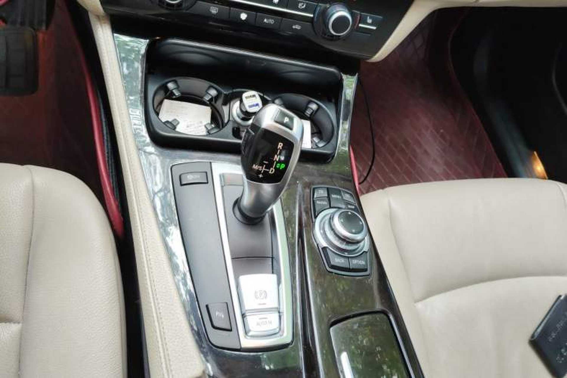 Used BMW 5 Series 2012 523Li Luxury Model Gear Lever