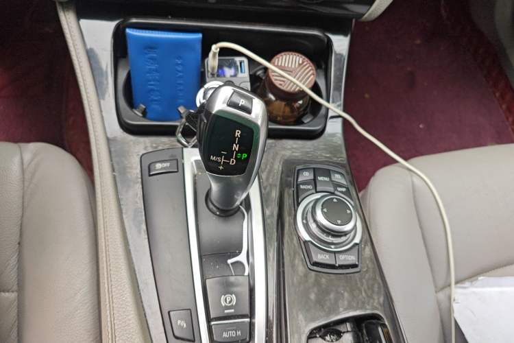 Used BMW 5 Series 2012 523Li Leading Model Gear Lever
