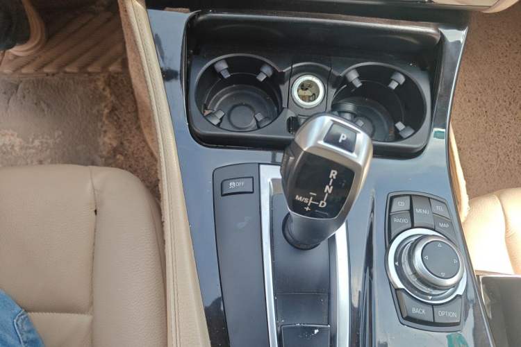 Used BMW 5 Series 2012 523Li Luxury Model Gear Lever