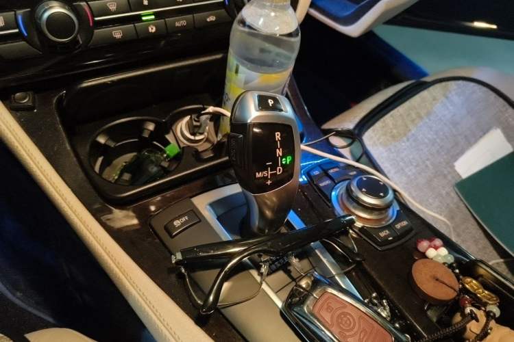 Used BMW 5 Series 2012 523Li Leading Model Gear Lever